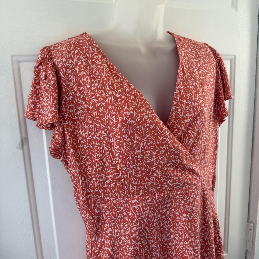 Brakeburn Dress Womens 12 Pink Floral Wrap Fit Flare Short Flutter Sleeve Summer - Picture 3 of 16